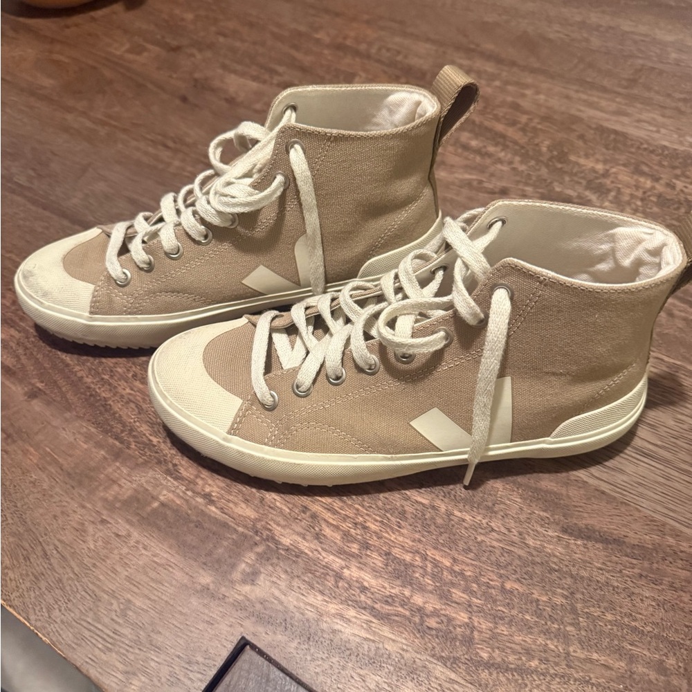 Veja Beige and Cream High-Top Sneakers